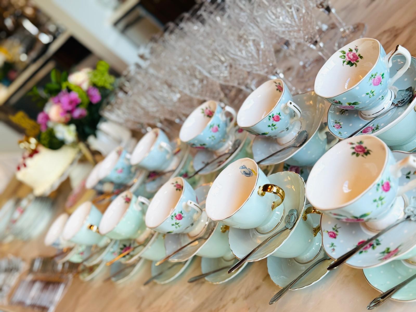 Blue floral tea cup collection